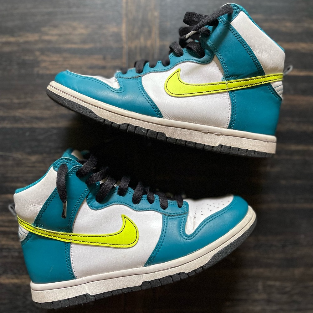 Nike Dunk High GS Bright Spruce Volt High-Top Basketball Shoes - Boys Size 4.5